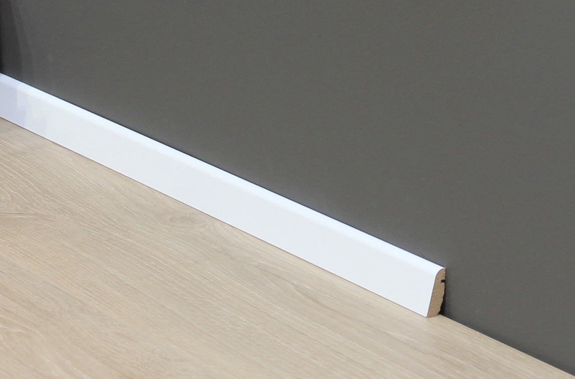 KGM Hvítur Plastlagður Listi 17x38x2400m